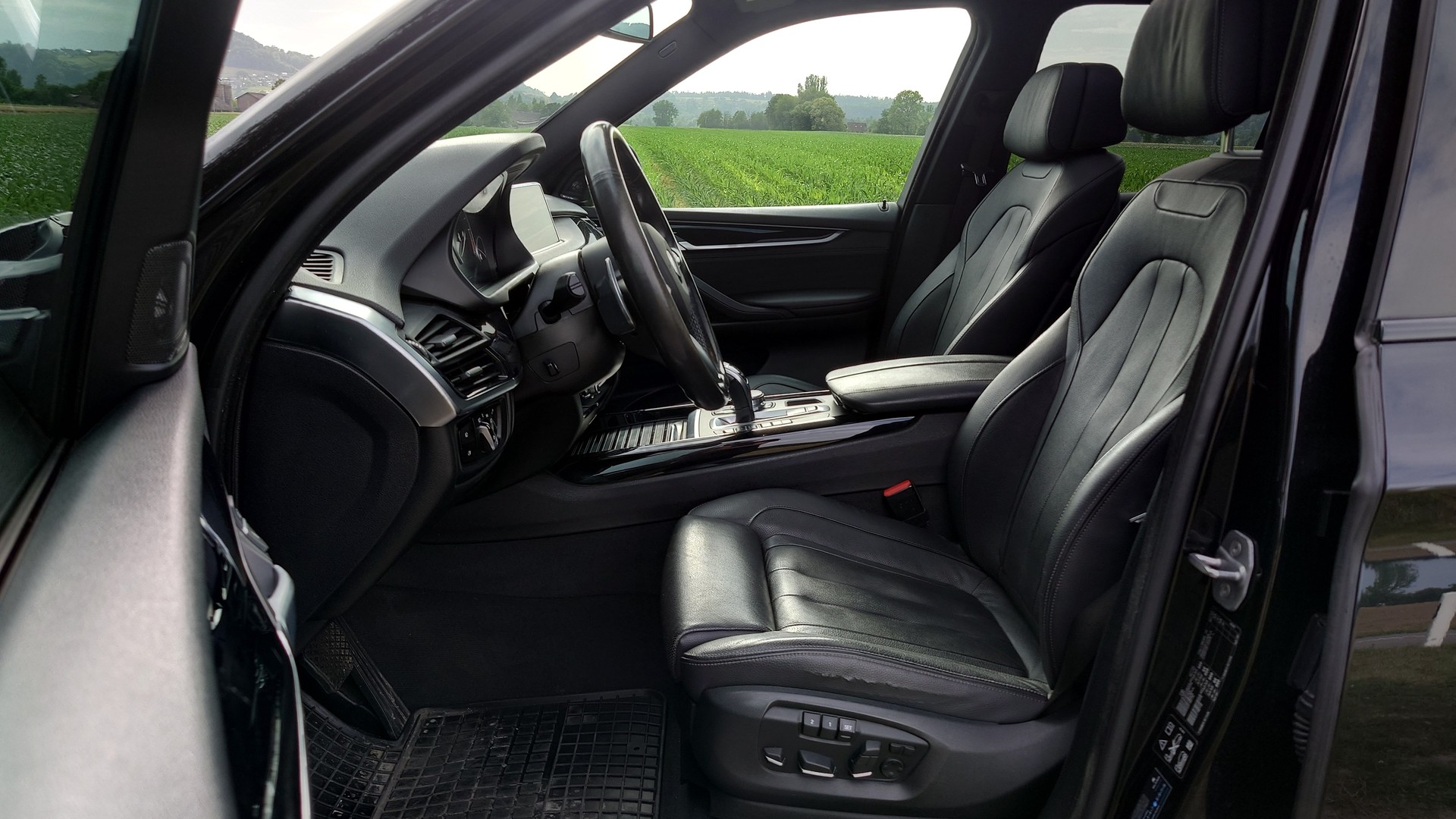BMW X5 xDrive 40d Steptronic-image-12