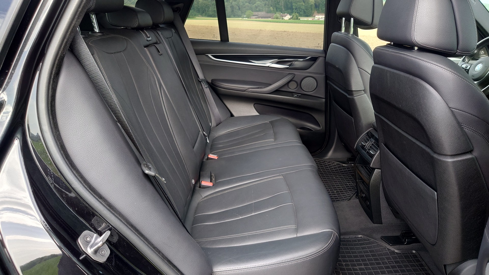 BMW X5 xDrive 40d Steptronic-image-13