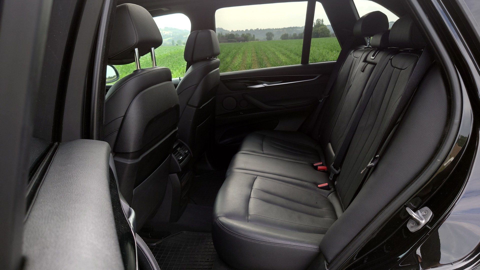 BMW X5 xDrive 40d Steptronic-image-14