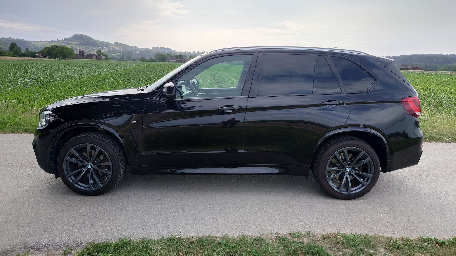 BMW X5 xDrive 40d Steptronic-showroom-element-1