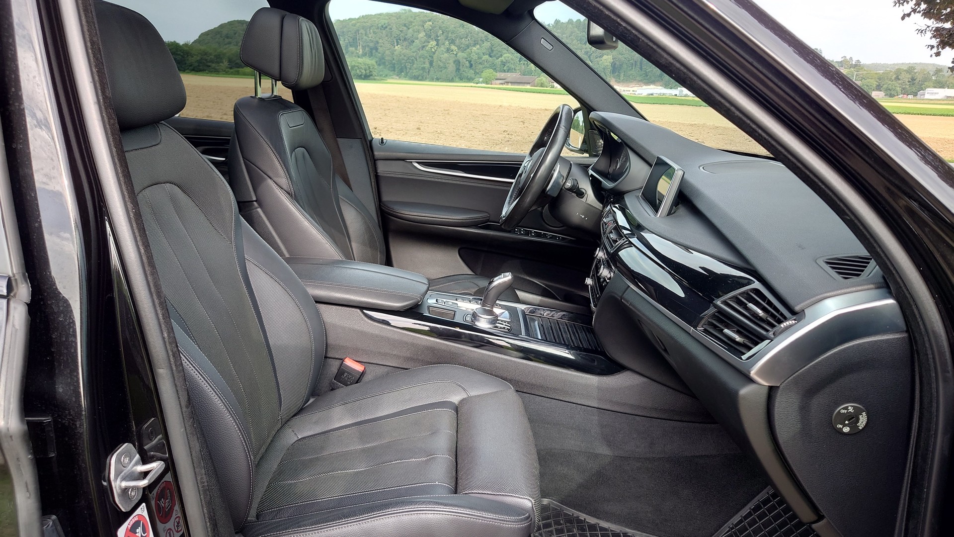 BMW X5 xDrive 40d Steptronic-image-11