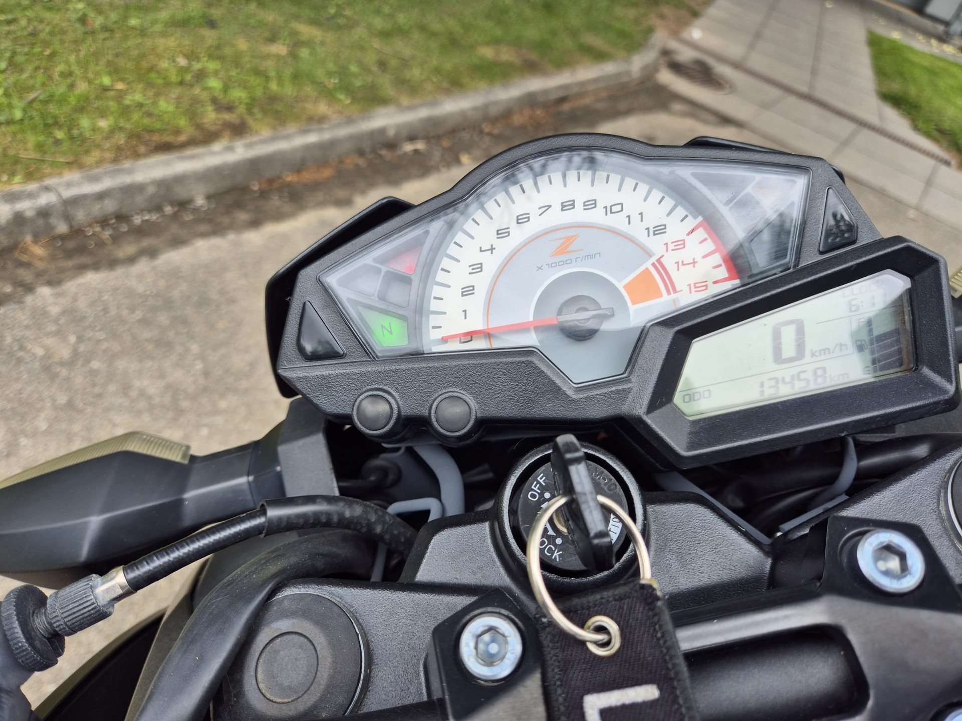 KAWASAKI Z 300 ABS-image-3