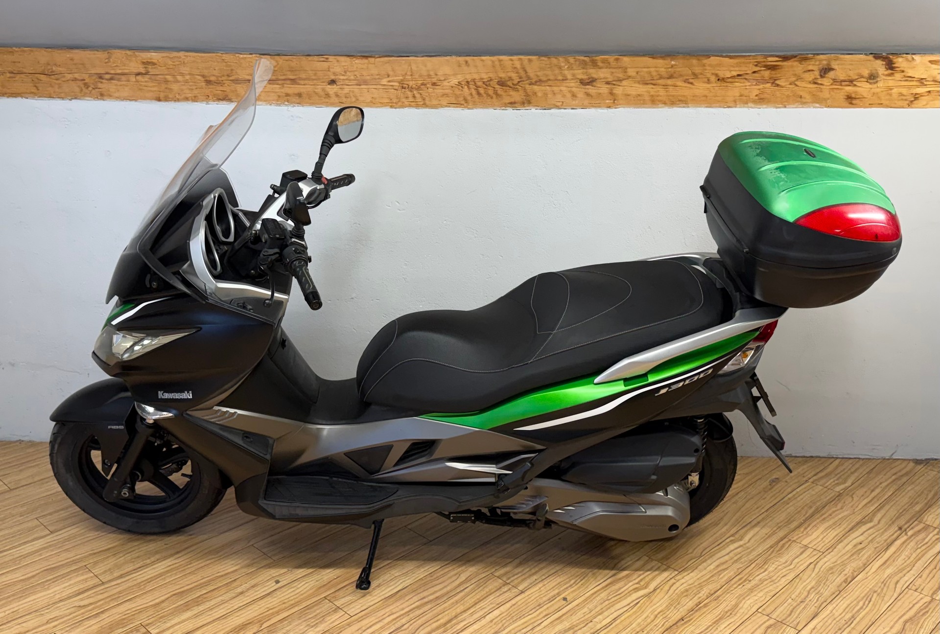 KAWASAKI J 300 SE ABS-image-5