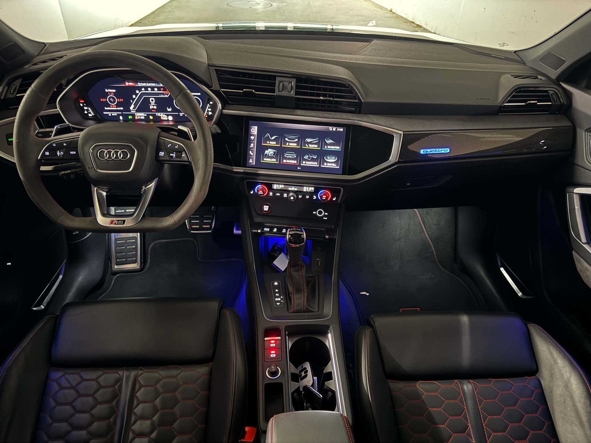 AUDI RS Q3 Sportback quattro S tronic CH-Fahrzeug-image-9