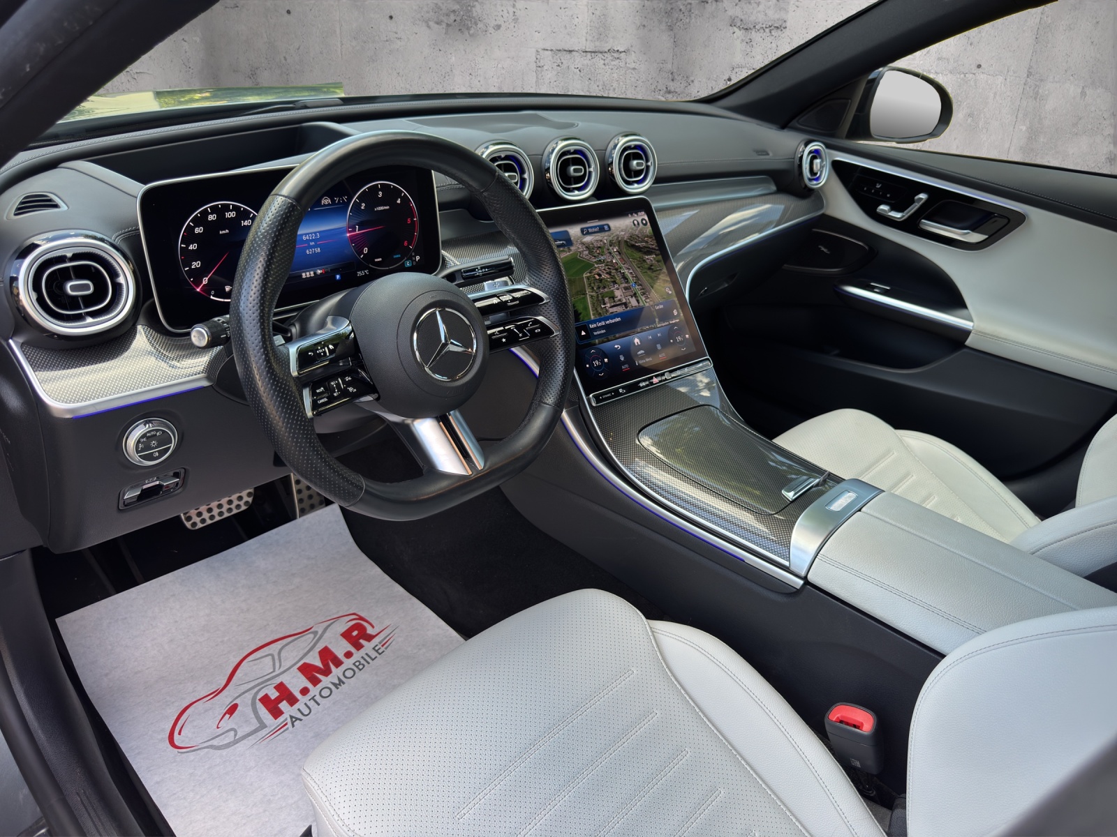 MERCEDES-BENZ C 220 d T 4Matic AMG Line-image-8
