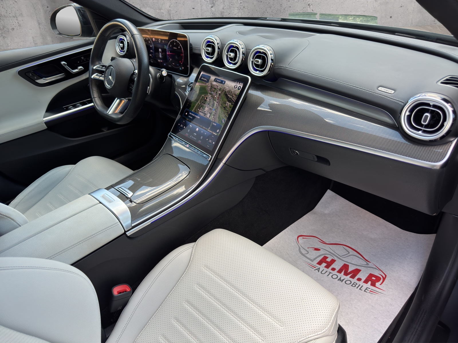 MERCEDES-BENZ C 220 d T 4Matic AMG Line-image-10