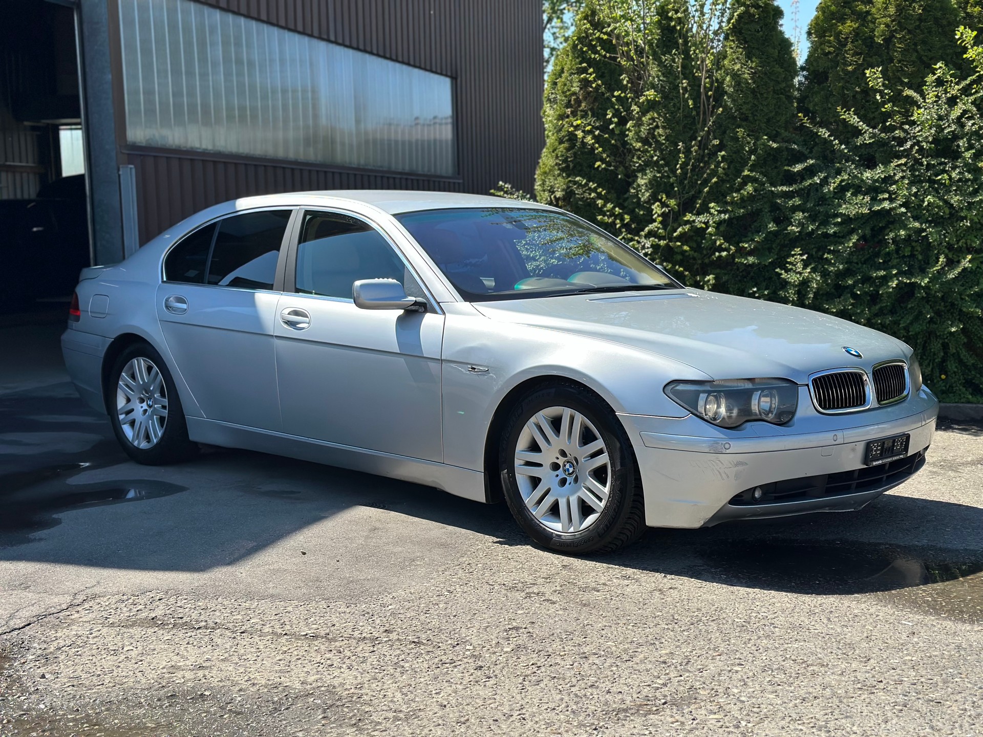 BMW 730d-image-1