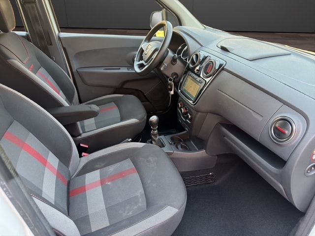 DACIA Lodgy TCE 130 Stepway 7PL-image-9