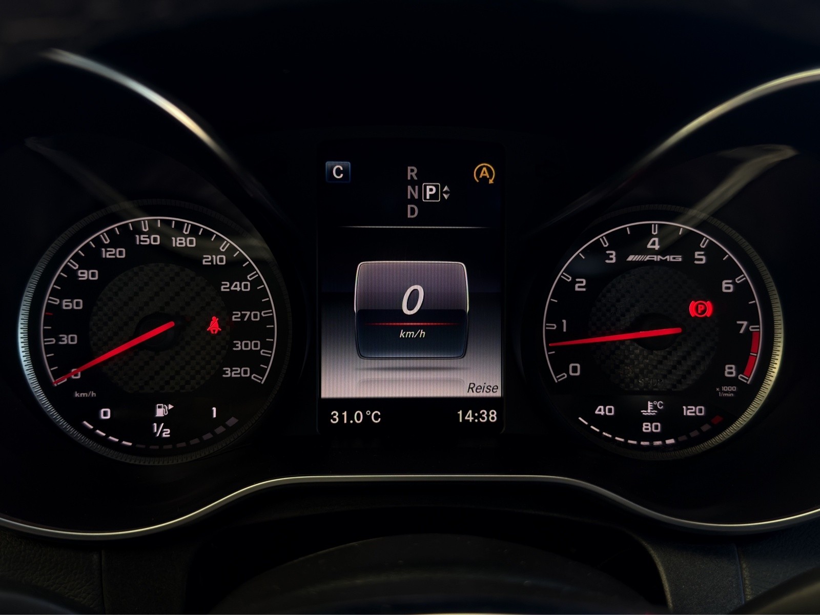 MERCEDES-BENZ C 63 AMG Speedshift V8 AMG-image-18