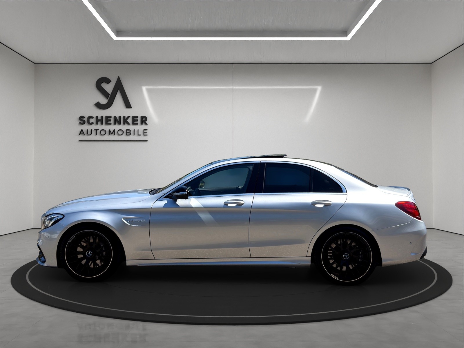 MERCEDES-BENZ C 63 AMG Speedshift V8 AMG-showroom-element-1