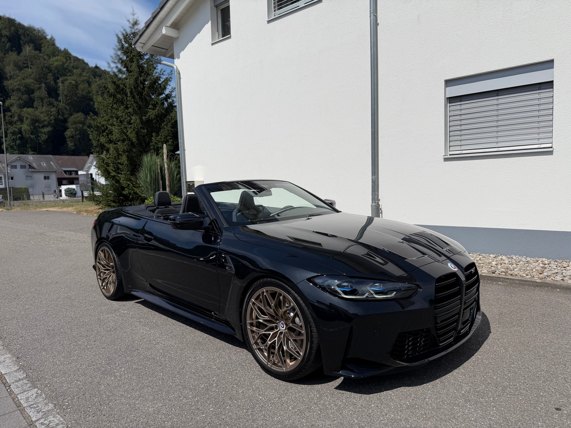 BMW M4 Cabrio Competition M xDrive-showroom-element-2