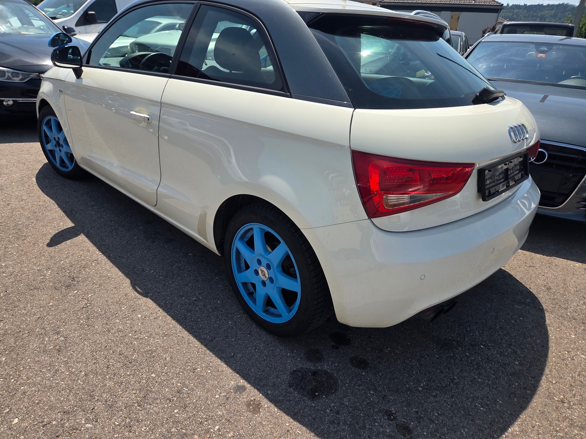 AUDI A1 1.4 TFSI Attraction S-tronic-image-5