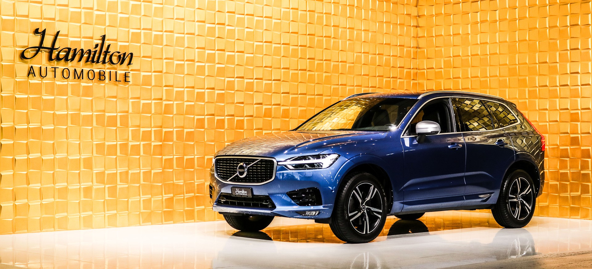 VOLVO XC60 T5 AWD R-Design Geartronic-showroom-element-1