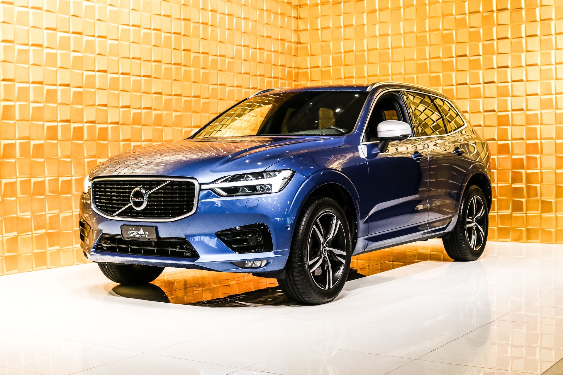 VOLVO XC60 T5 AWD R-Design Geartronic-showroom-element-3