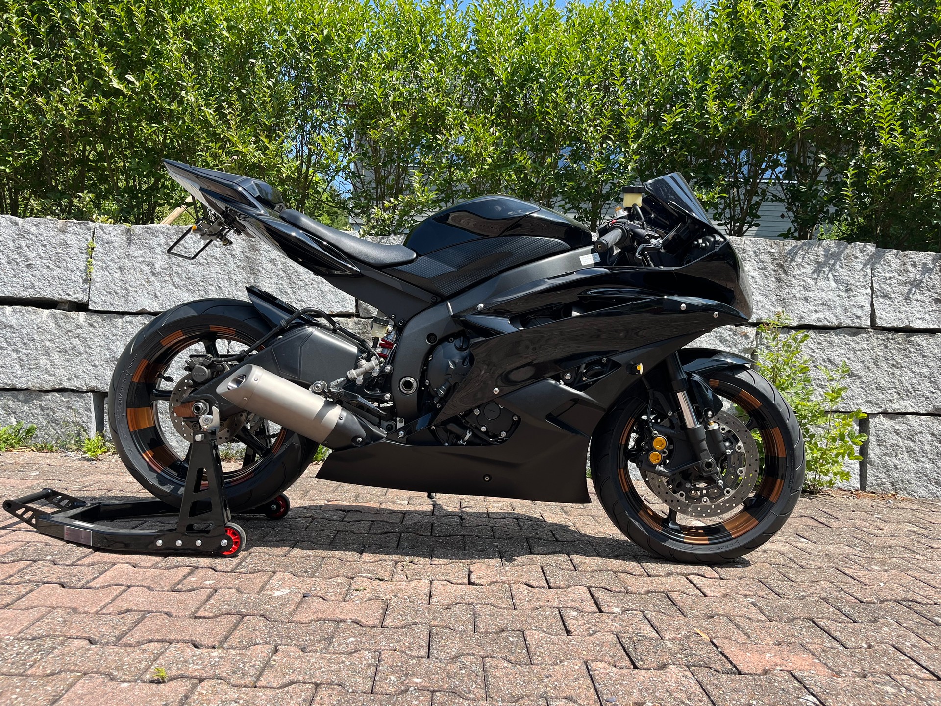 YAMAHA YZF-R6-image-7
