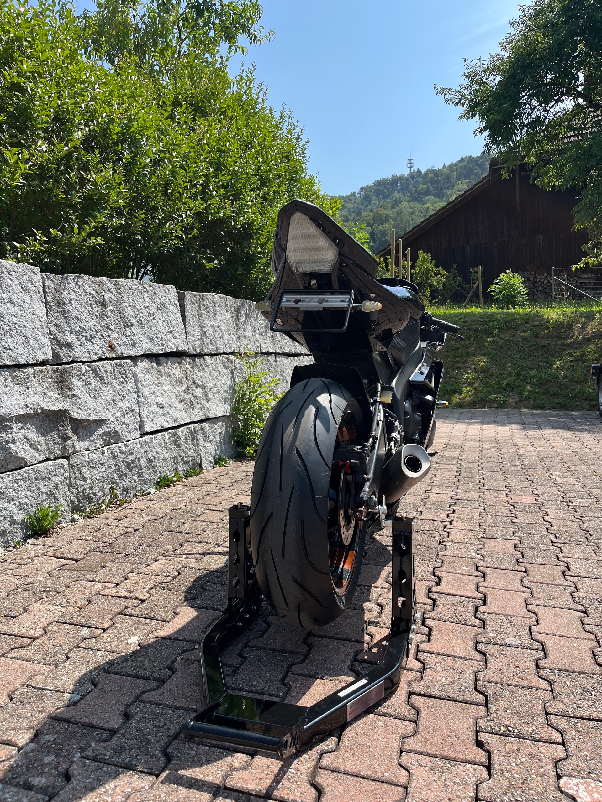 YAMAHA YZF-R6-image-14