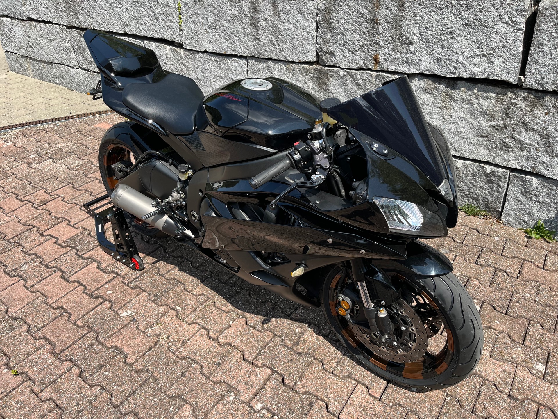 YAMAHA YZF-R6-image-6