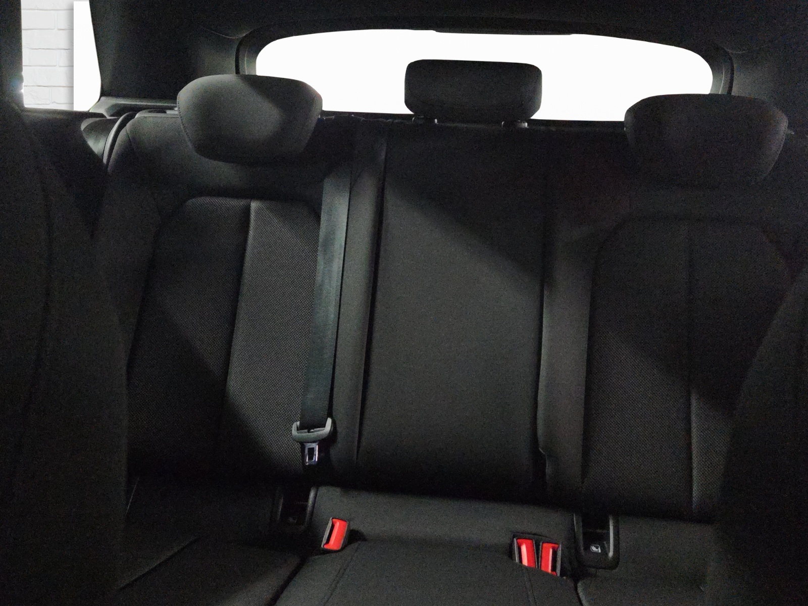 AUDI Q4 e-tron 45 quattro-image-7