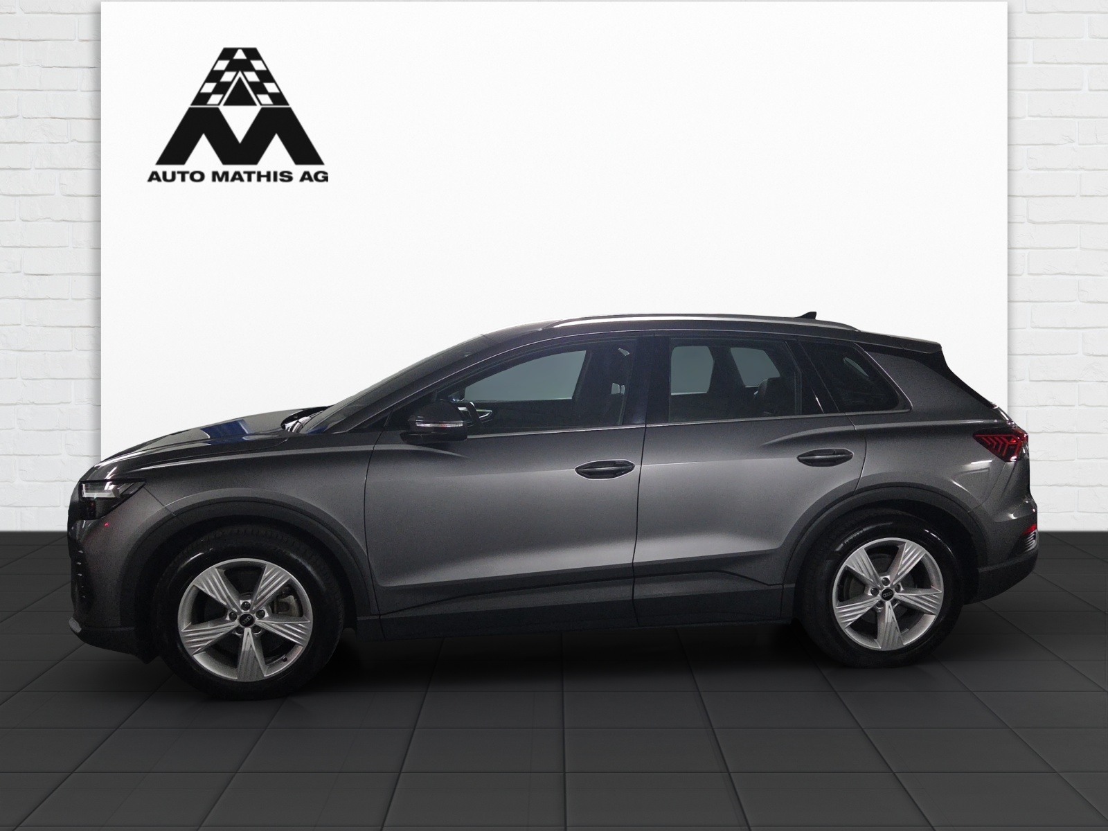 AUDI Q4 e-tron 45 quattro-showroom-element-2