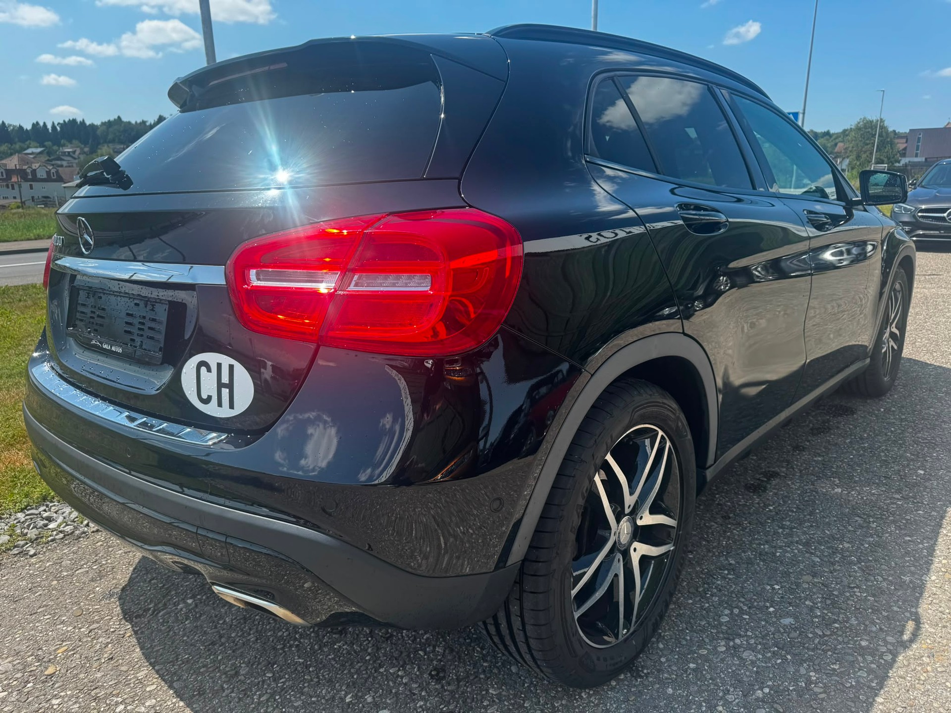 MERCEDES-BENZ GLA 200 7G-DCT-image-4