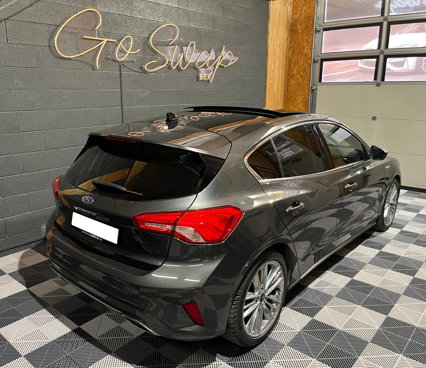 FORD Focus 2.0 TDCi Vignale Automatic-showroom-element-3