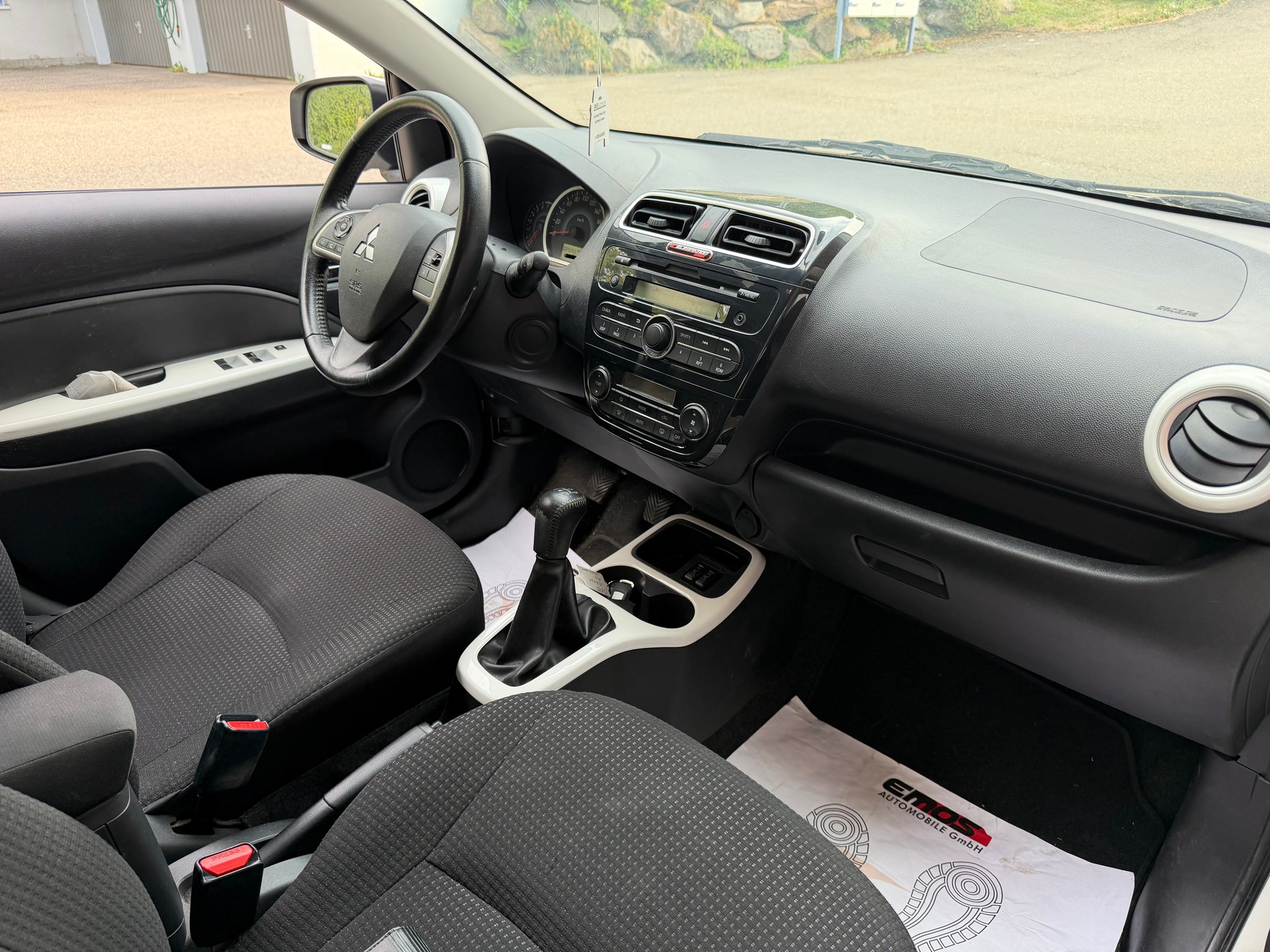 MITSUBISHI Space Star 1.2 Celebration 300K-image-10
