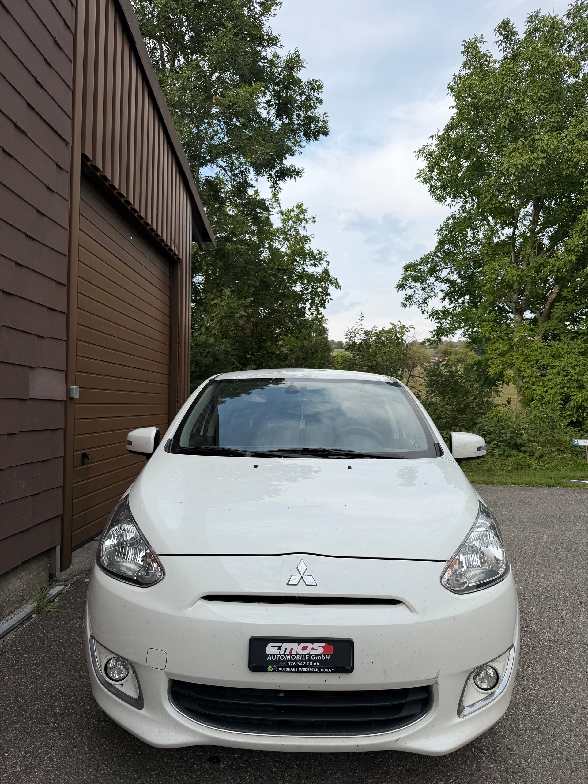 MITSUBISHI Space Star 1.2 Celebration 300K-image-1