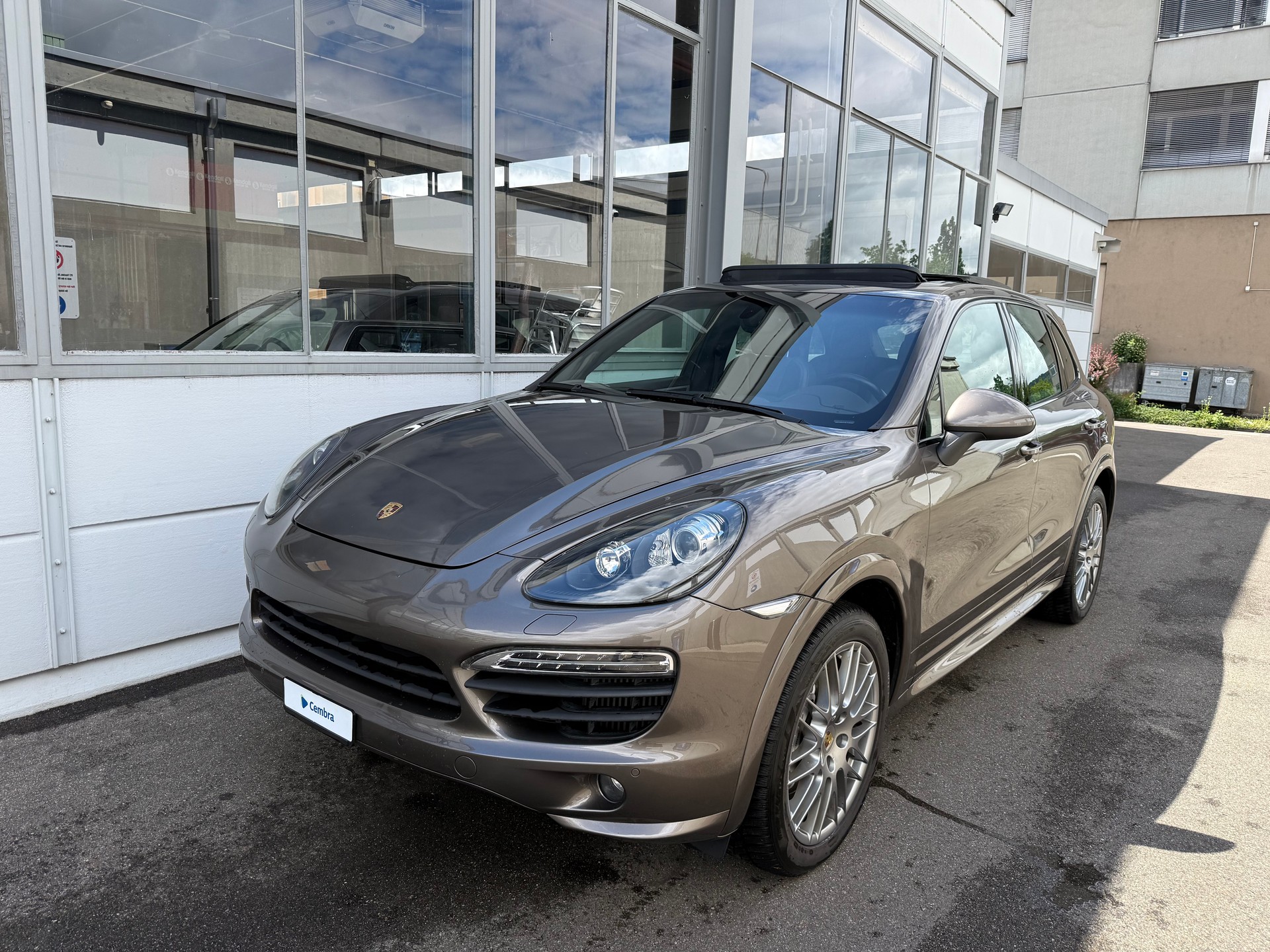 PORSCHE Cayenne S Diesel *Ab MFK *Tempomat *Porsche Entry & Drive *Elekt. Sonnenschutzrollos *Spurwechselwarn. *Bose Sound *Panorama