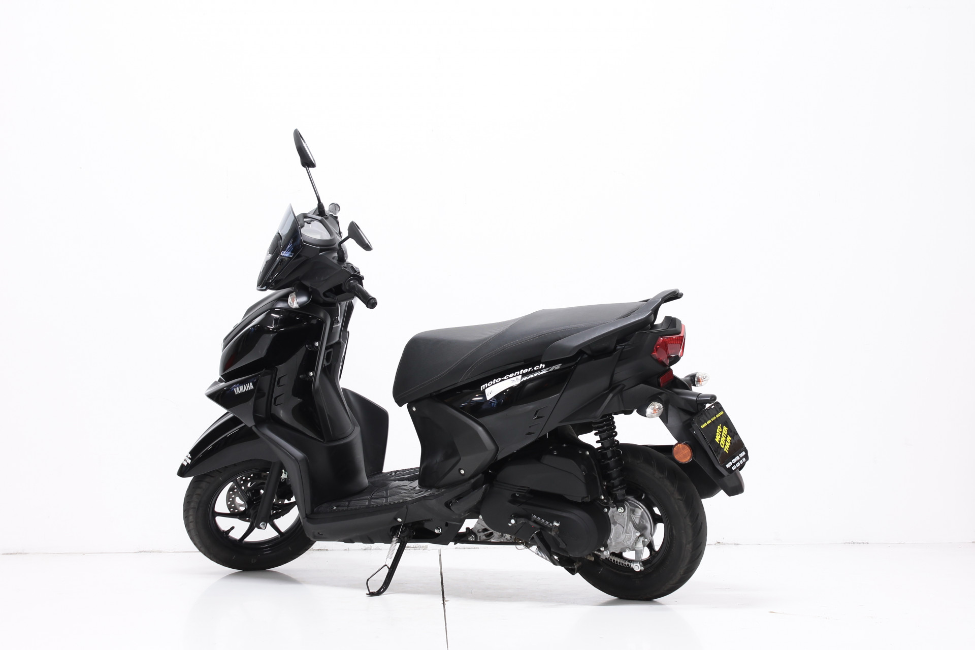 YAMAHA LCG 125 RayZR-image-5