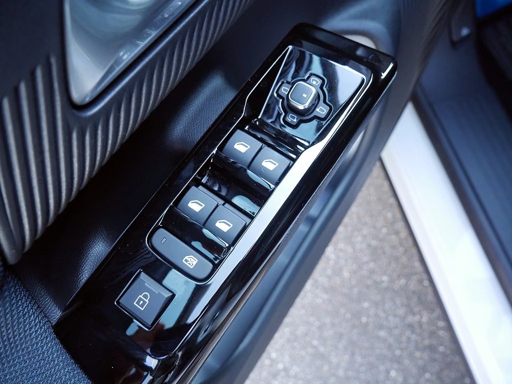 CITROEN C5 Aircross 1.2 Hybrid Max-image-24