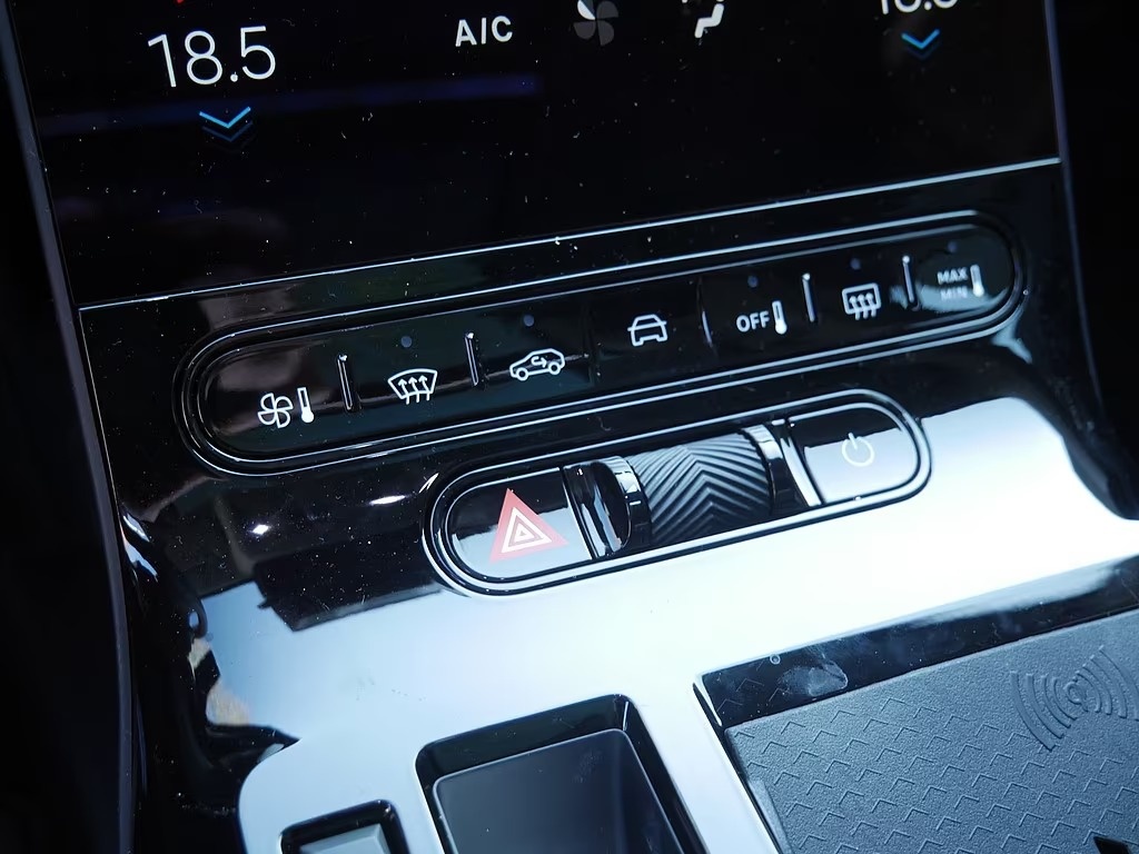 CITROEN C5 Aircross 1.2 Hybrid Max-image-25