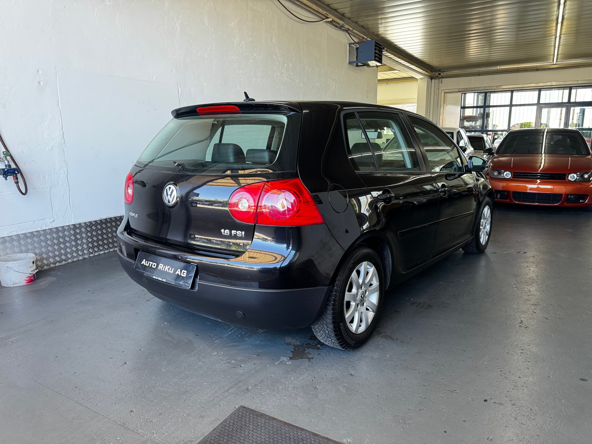 VW Golf 1.6 FSI Comfortline-image-9