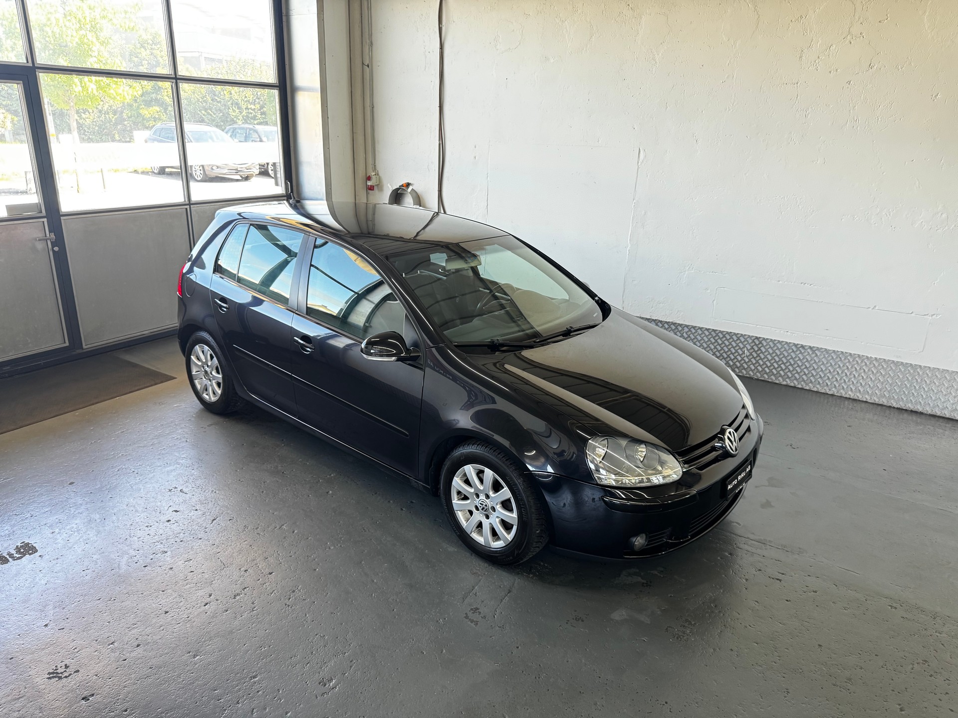 VW Golf 1.6 FSI Comfortline-showroom-element-1