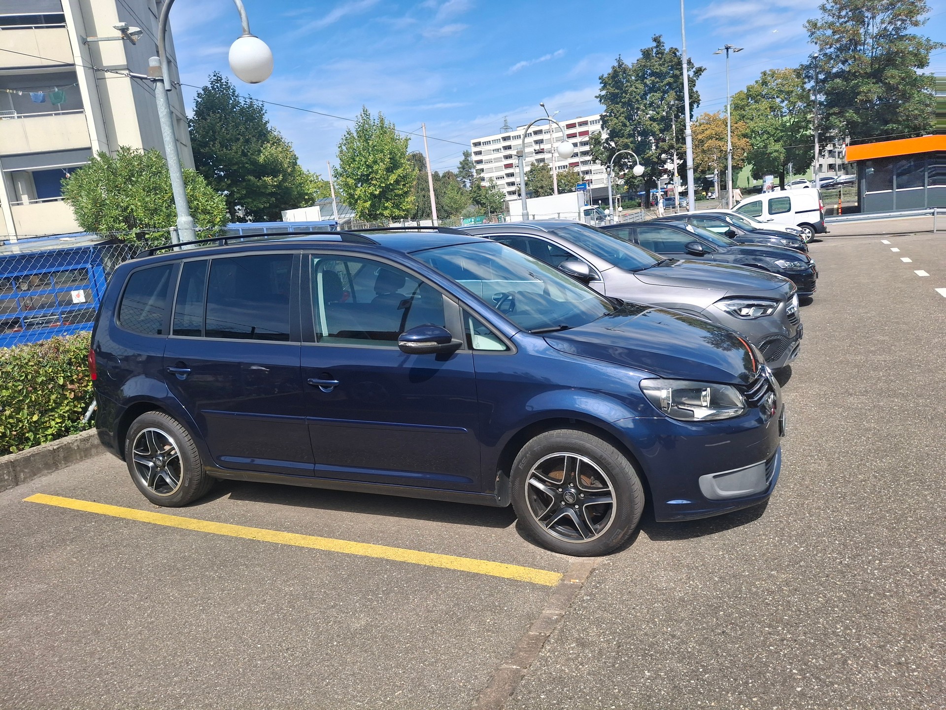 VW Touran 1.4 TSI Comfortline DSG-showroom-element-2