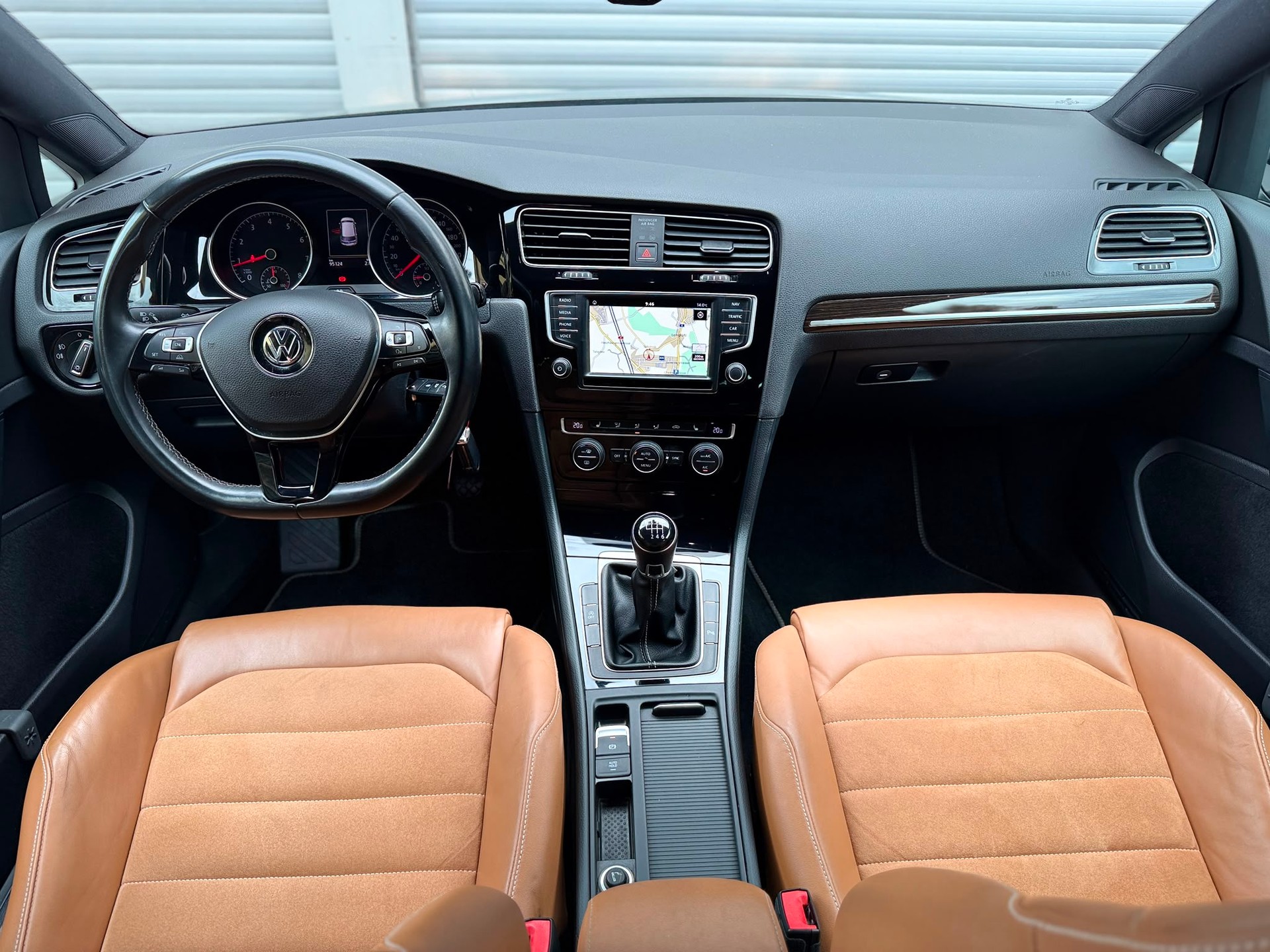 VW Golf VII 1.4 TSI 125 Lounge-image-11