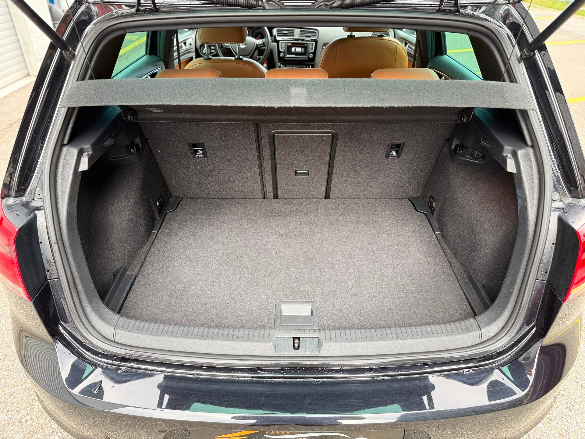VW Golf VII 1.4 TSI 125 Lounge-image-16