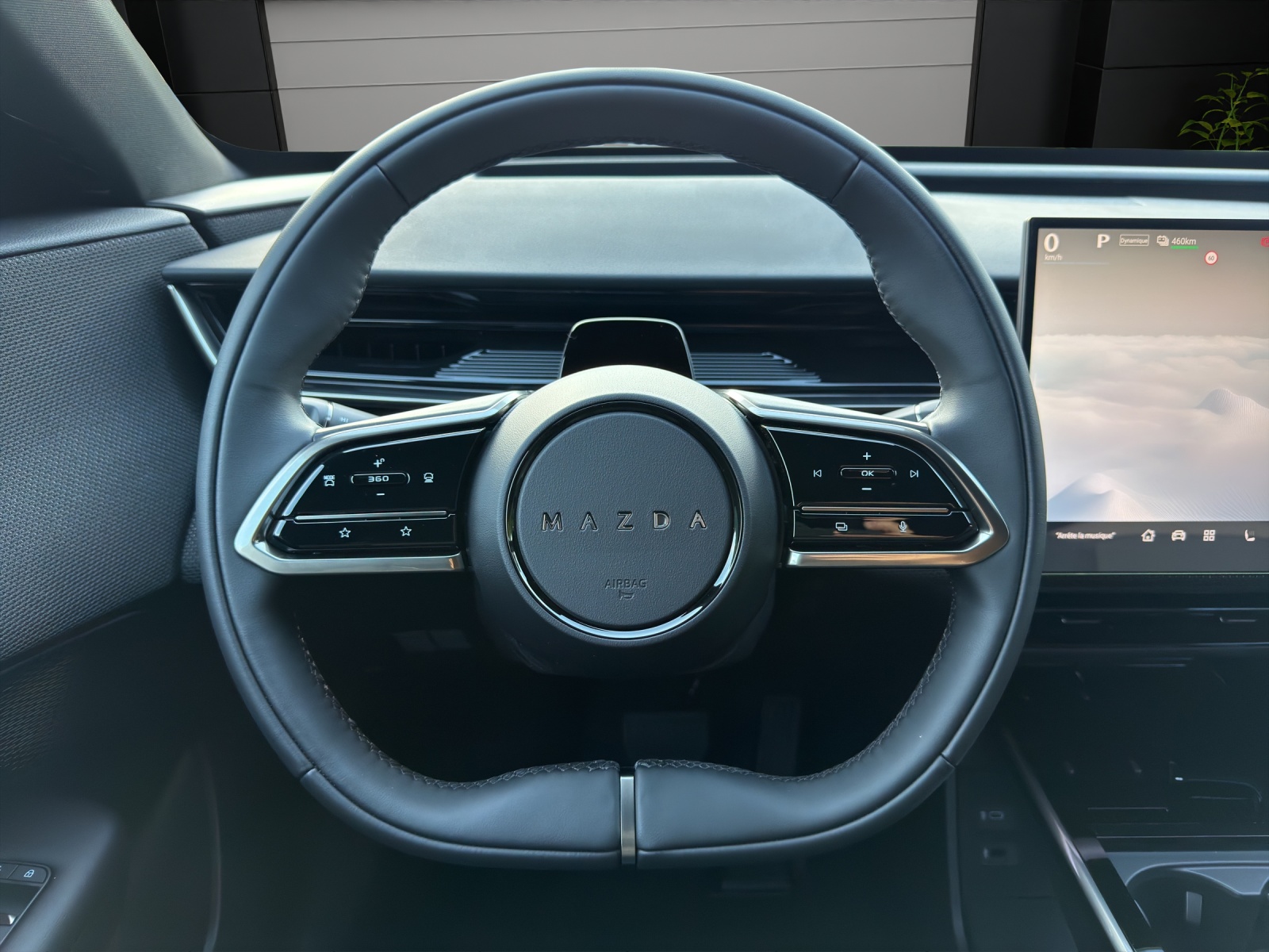 MAZDA CX-6e Takumi-image-12