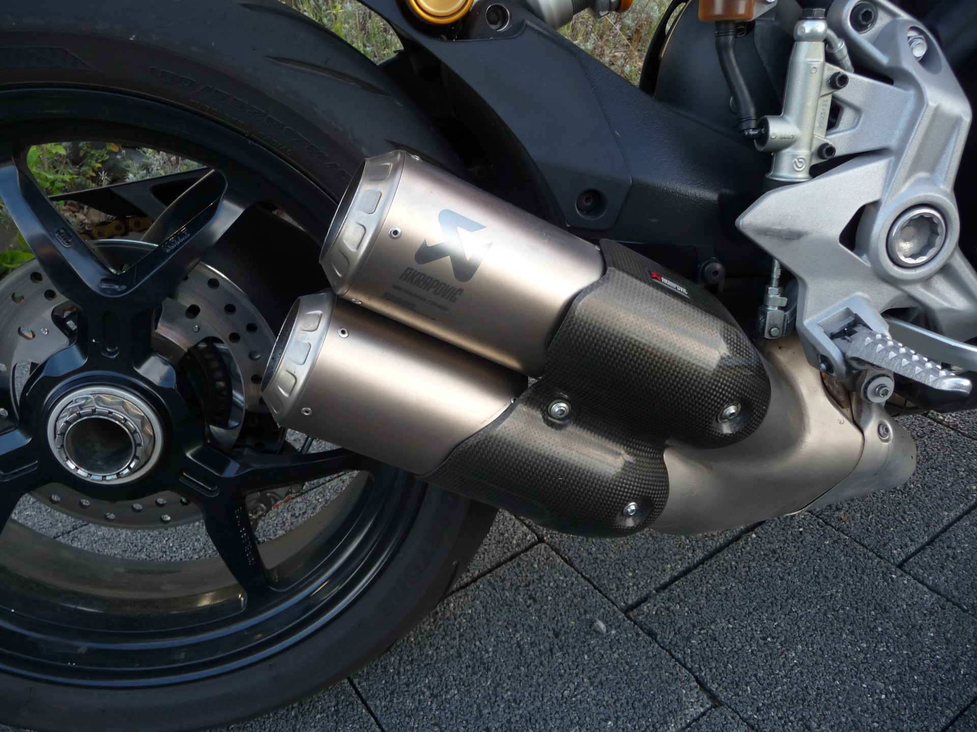 DUCATI 950 Supersport S-image-4