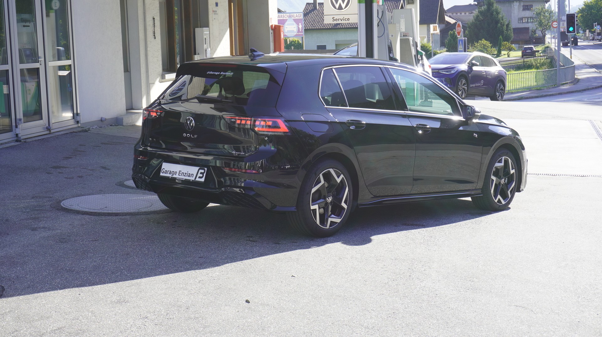 VW Golf 2.0 TSI R-Line DSG 4 Motion-image-8