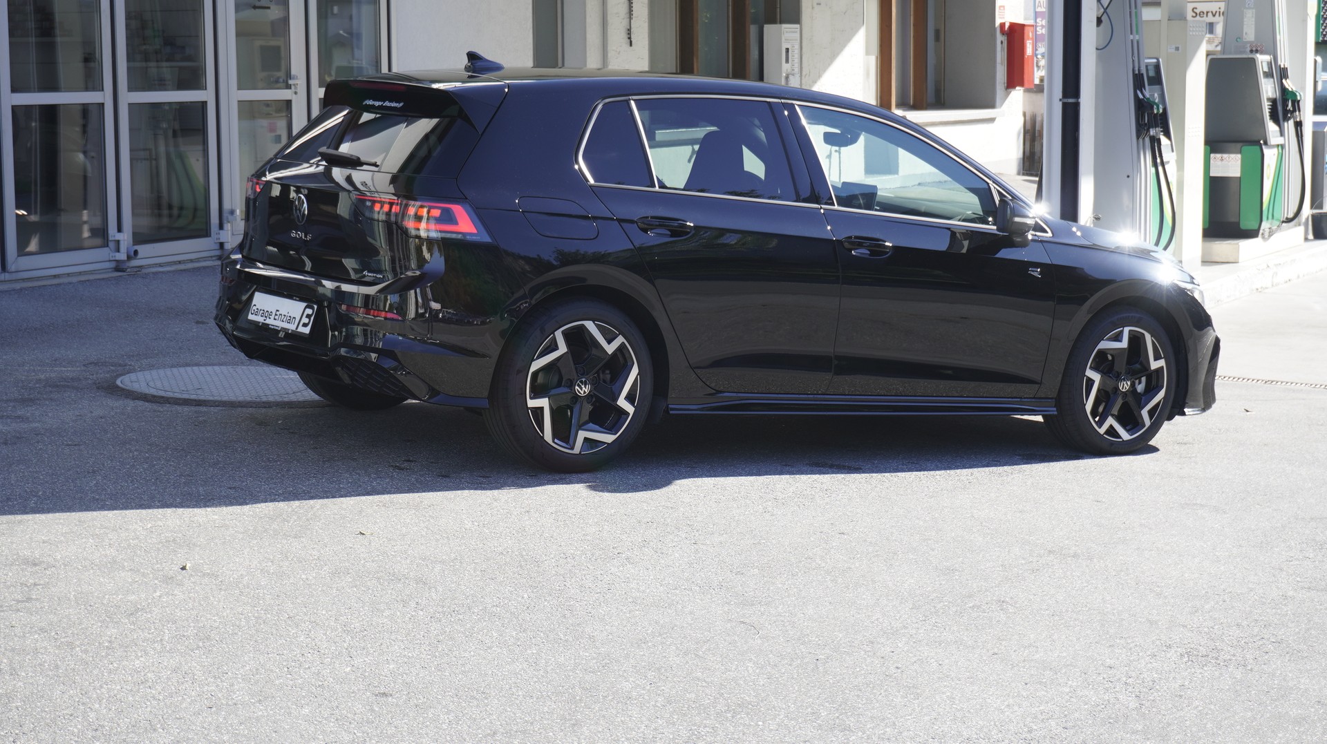 VW Golf 2.0 TSI R-Line DSG 4 Motion-image-7