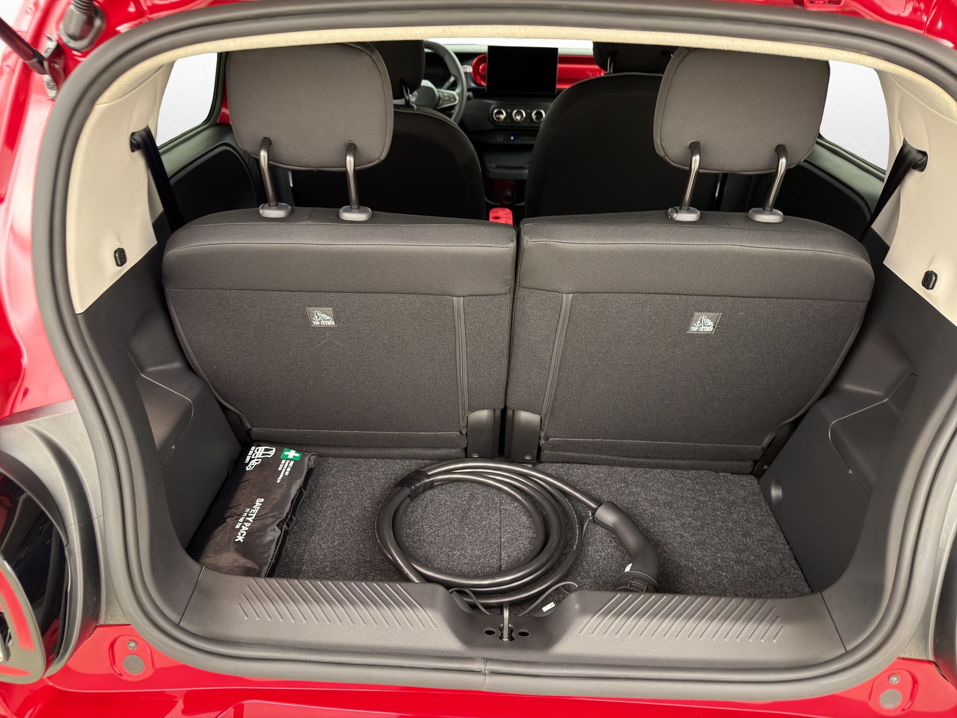 RENAULT Twingo E-Tech-image-12