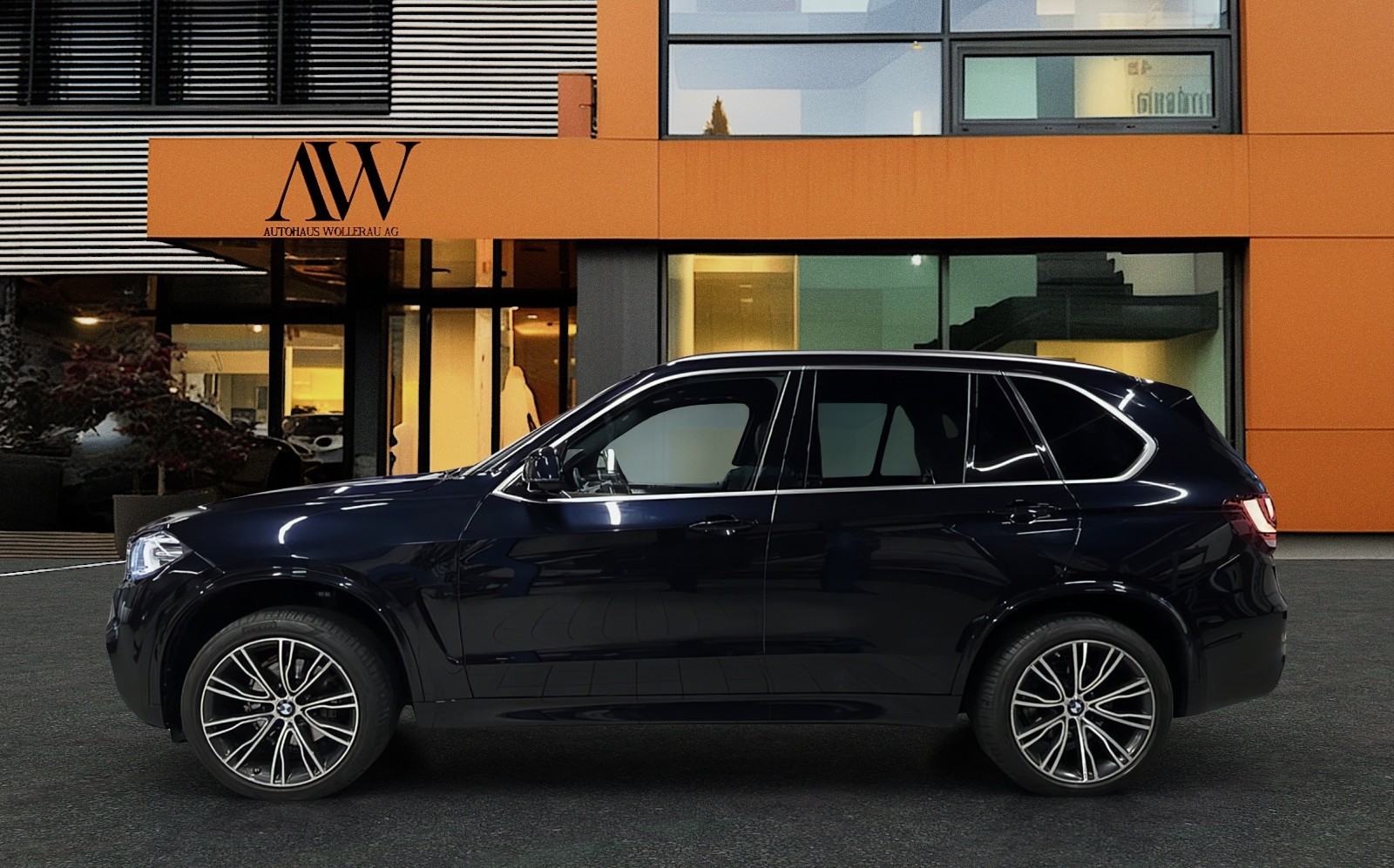 BMW X5 30d M Sport xDrive SAG / CH Fahrzeug , Pano, AHK, ACC , Totwinkel ,Harman Kardon uvm.-showroom-element-1