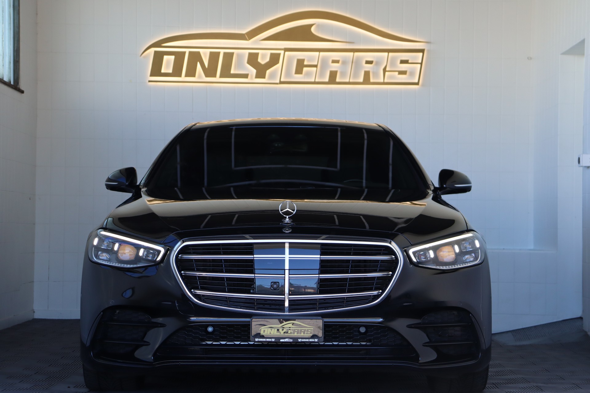 MERCEDES-BENZ S 400 D L AMG LINE 9G-TRONIC * LANGVERSION * 4D BURMESTER * FOND-ENTERTAINMENT * FAHRASSISTENZ-PAKET * 360 GRAD PARK-PAKET *-showroom-element-1