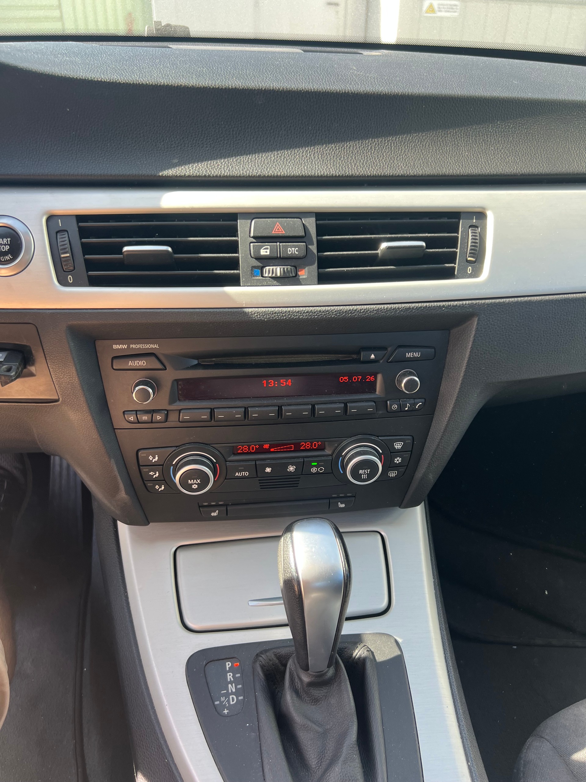 BMW 325i Steptronic-image-14