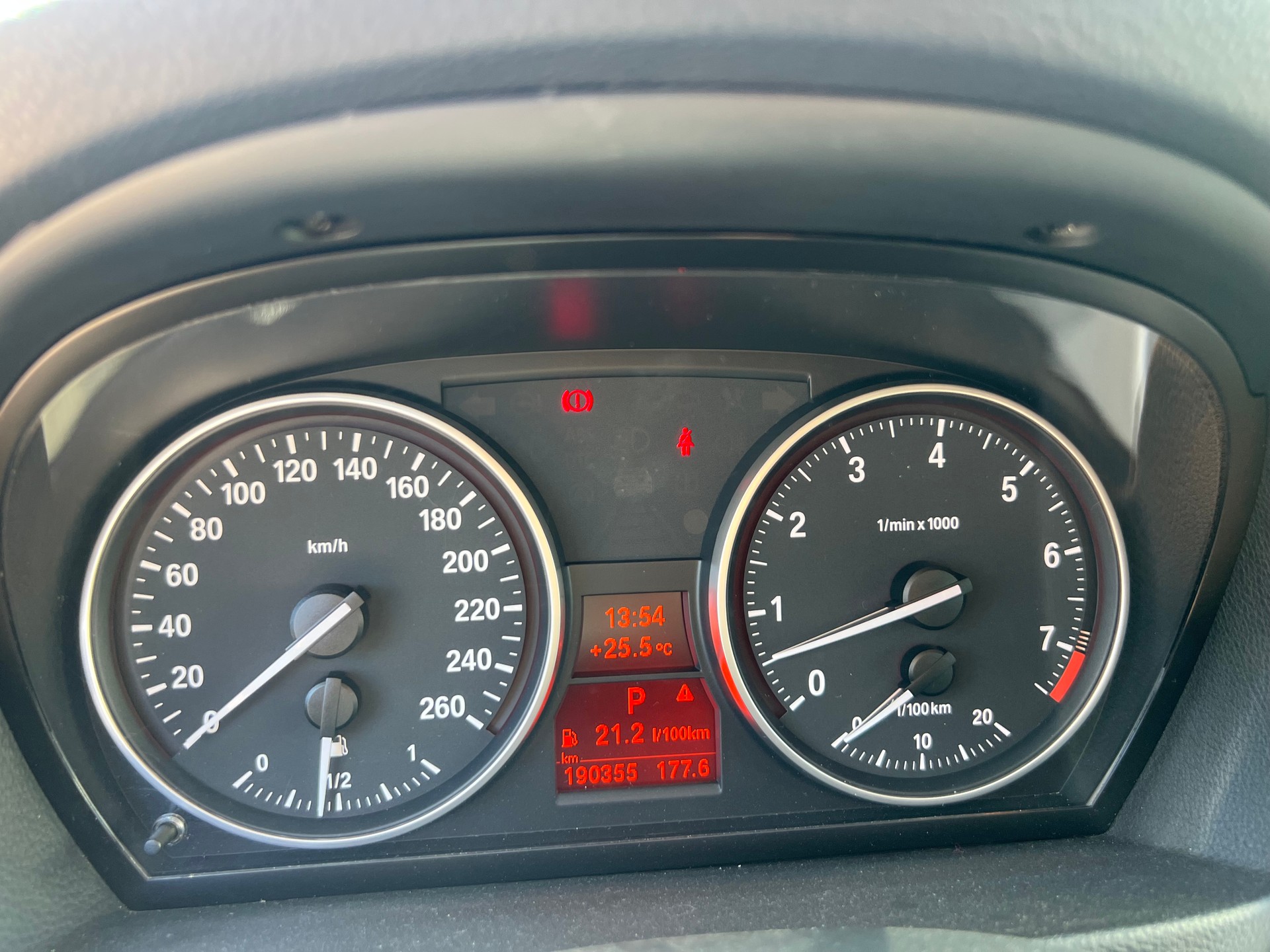 BMW 325i Steptronic-image-13