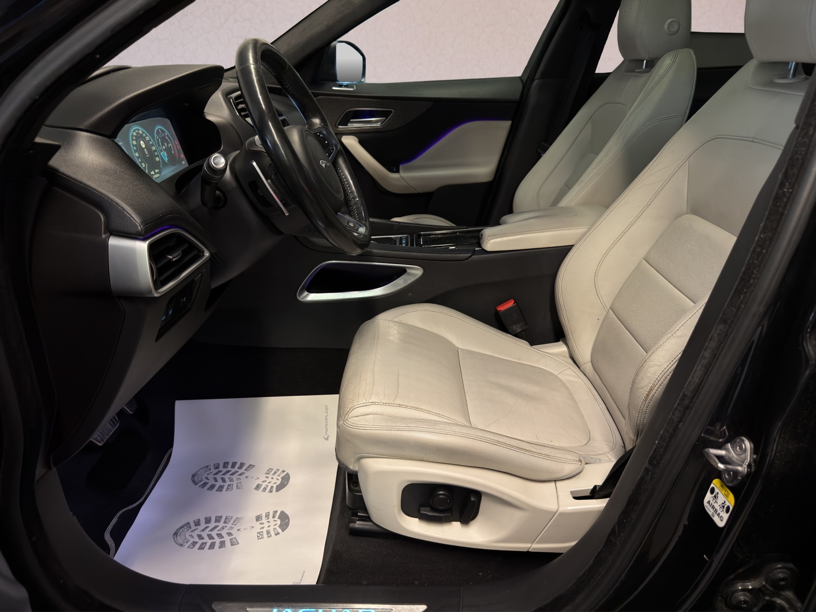 JAGUAR F-Pace 3.0 TD R-Sport AWD Automatik-image-11