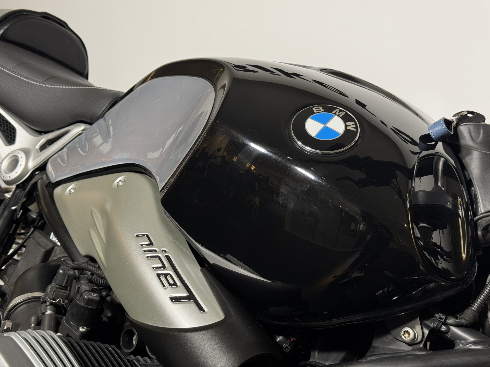 BMW R nineT-image-3