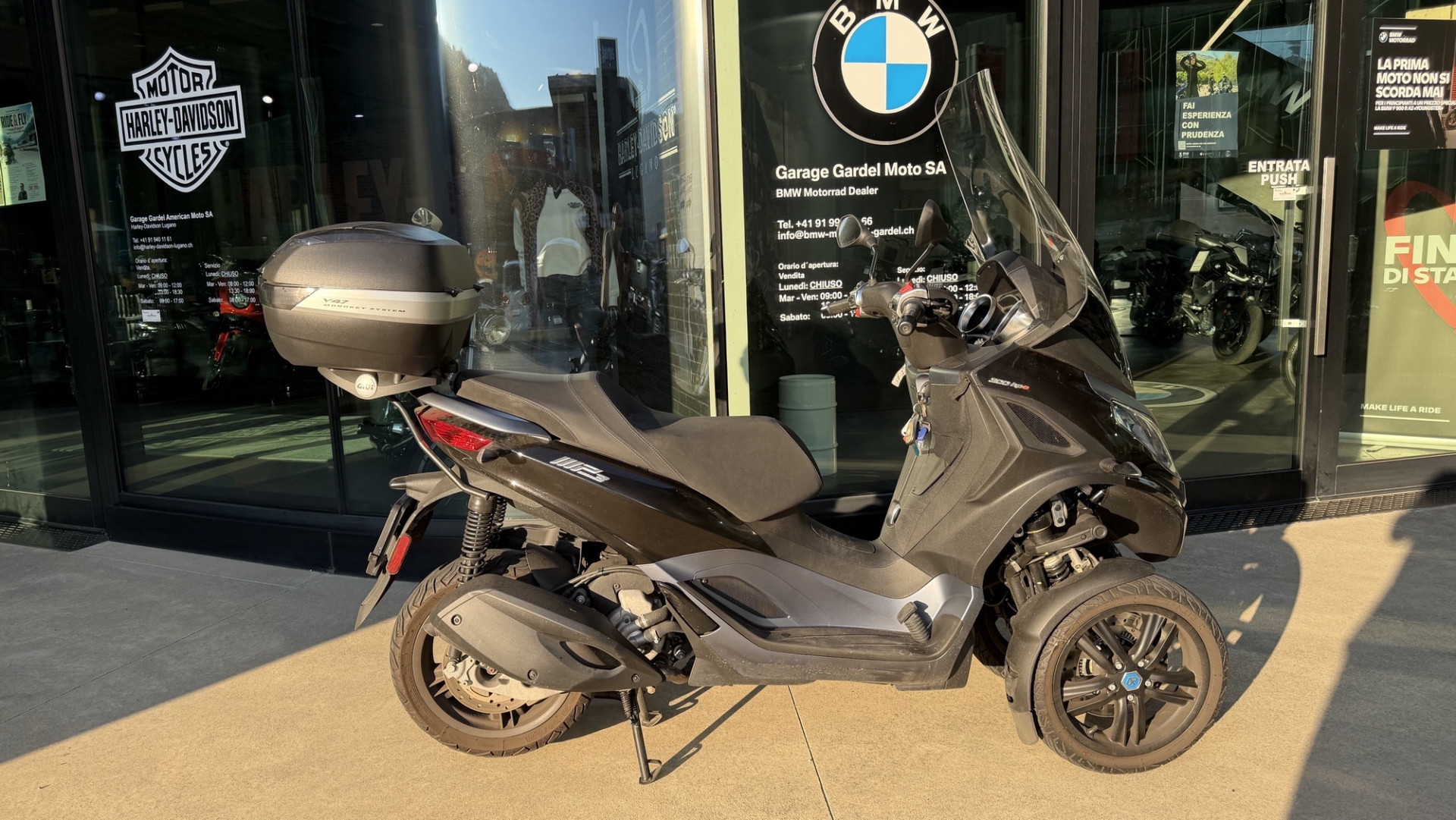 PIAGGIO MP3 300 HPE-image-0
