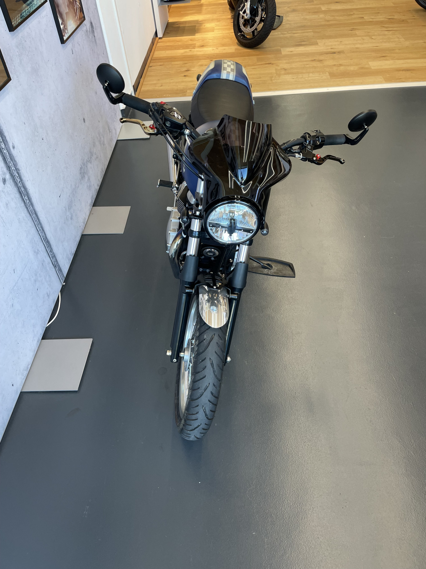 TRIUMPH Thruxton 900-image-6
