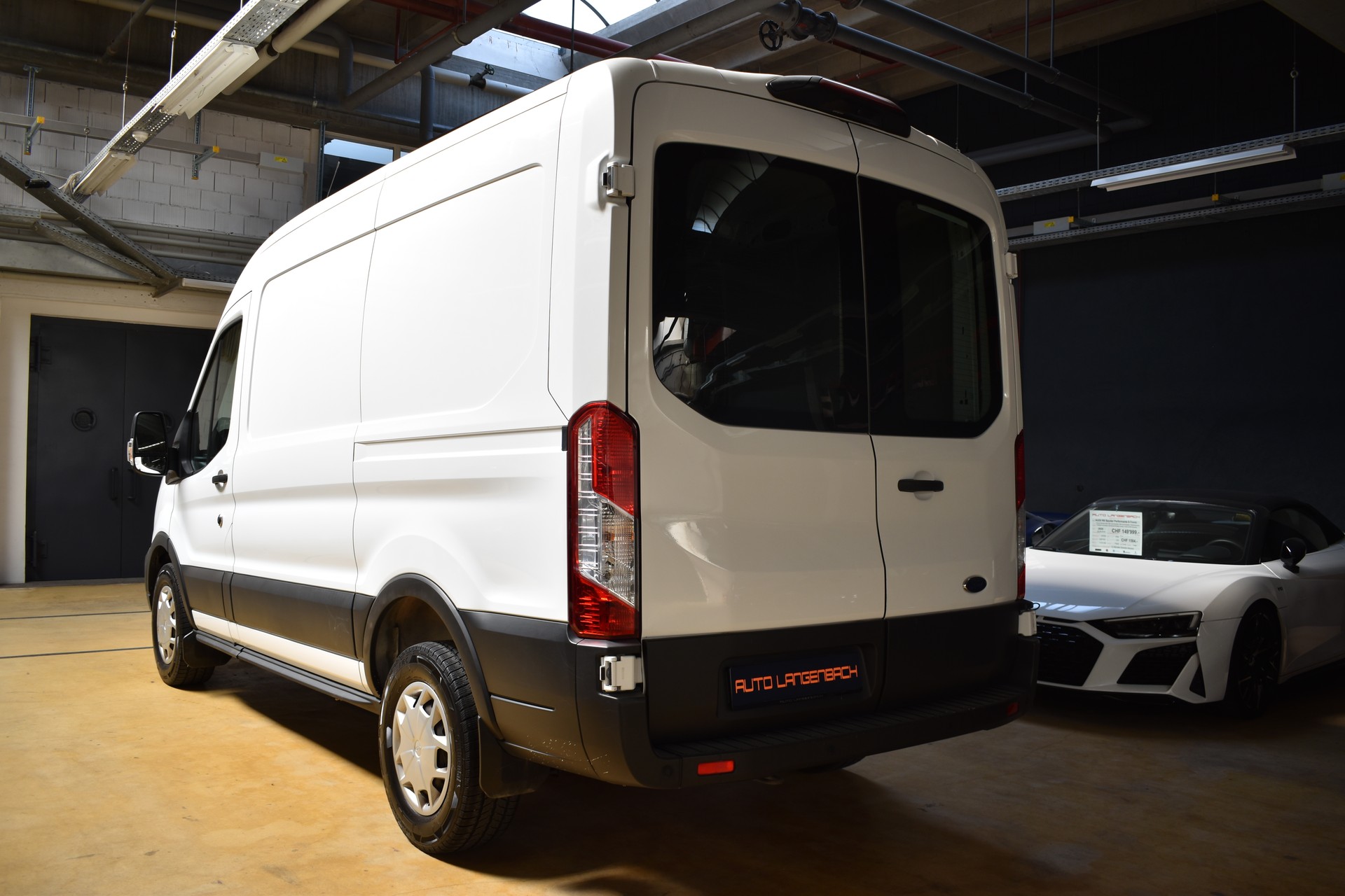 FORD Transit Van 350 L2 Trail 2.0 TDCi 130 MHEV FWD-showroom-element-1